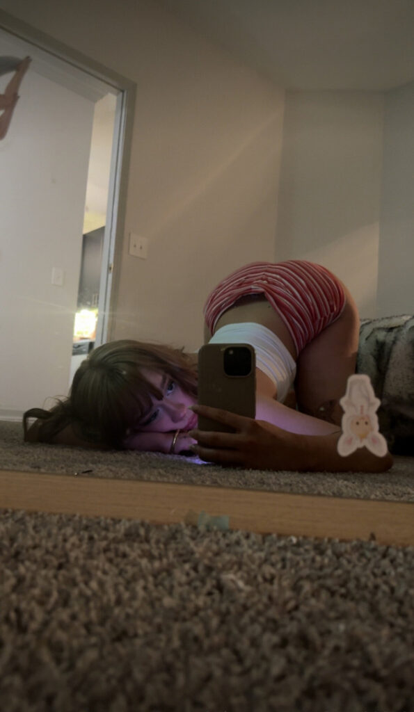 OnlyFans – TikTok – Avaree.ee / Avare.ee / Avababy – Nude Leaks