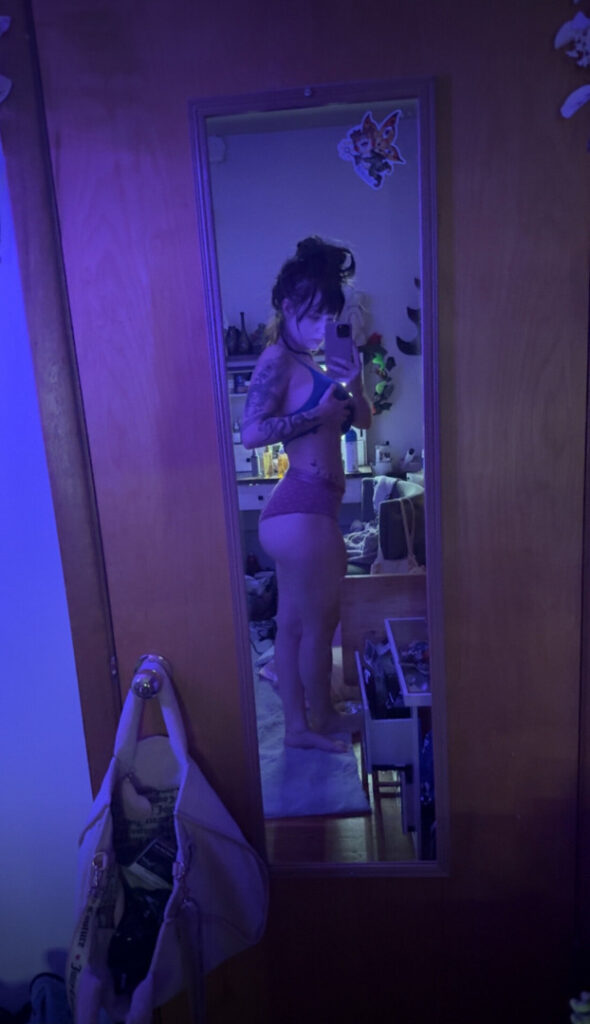 OnlyFans – TikTok – Avaree.ee / Avare.ee / Avababy – Nude Leaks