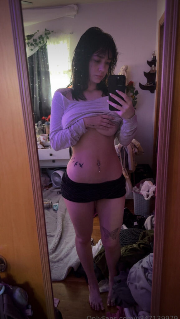 OnlyFans – TikTok – Avaree.ee / Avare.ee / Avababy – Nude Leaks