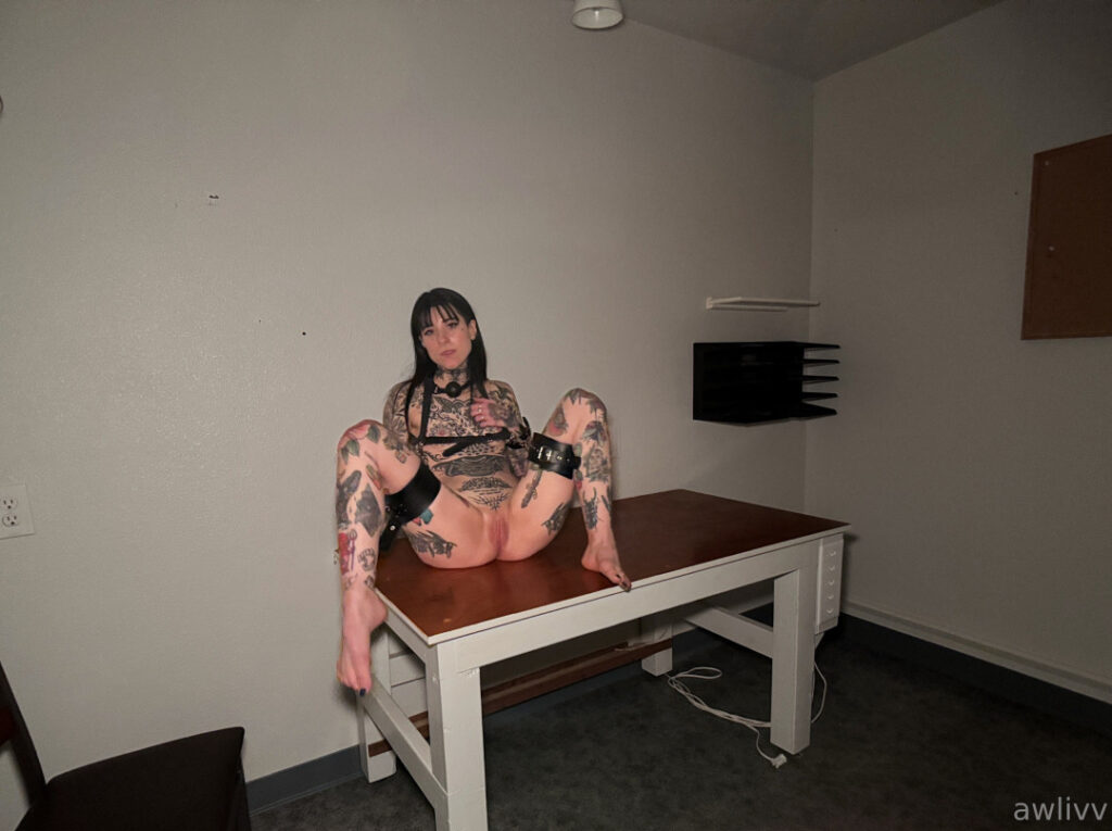 OnlyFans – Awlivv – Olive Garden – Nude