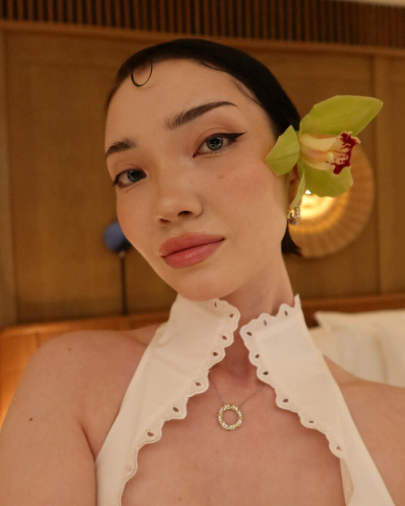 Instagram – Asian – Aya Shalkar – Nude