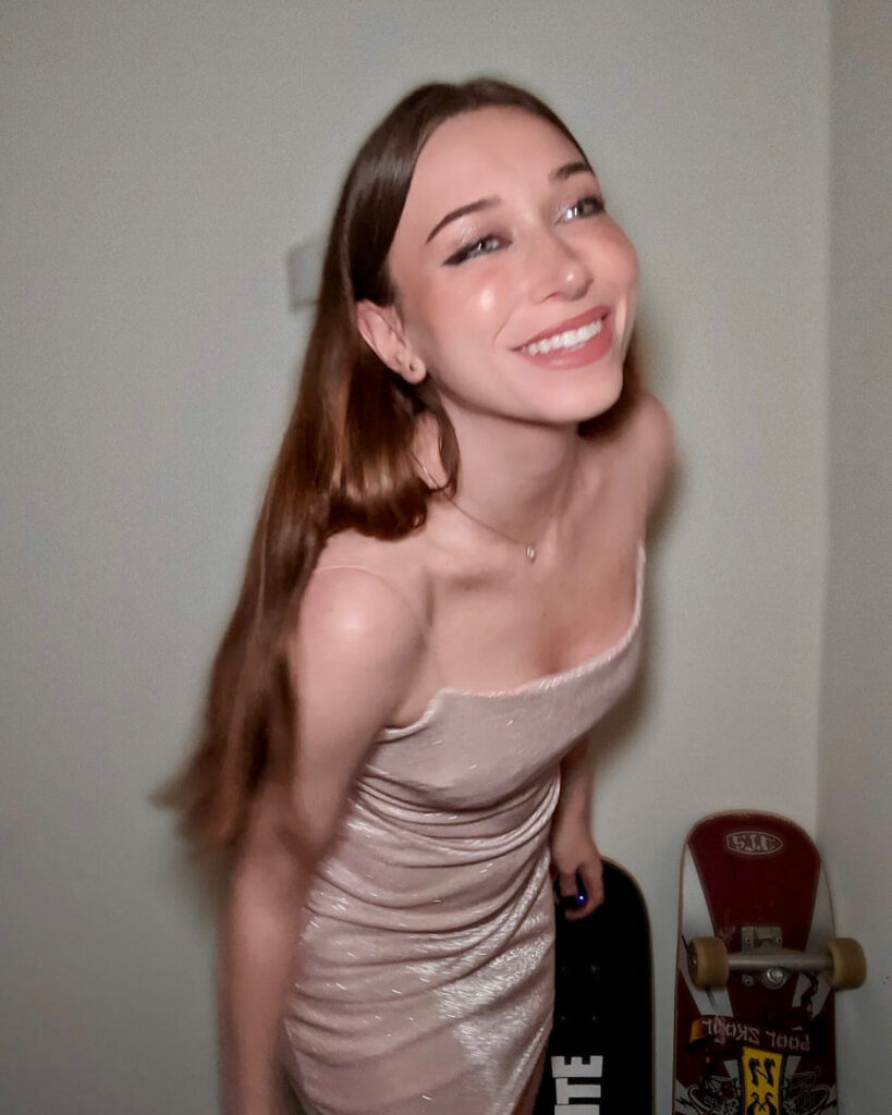 Twitch – Ayytrae / Angelica Trae – Nude