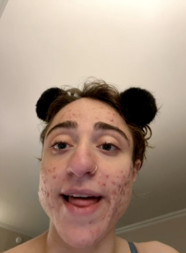 Cam Girls – Petite – Teen – BadLilJewishGirl – Nude Leaks