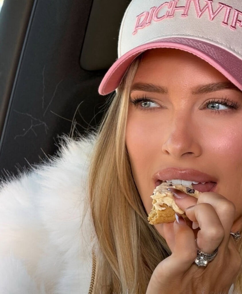 OnlyFans – Celeb – Barbie Blank aka Kelly Kelly (WWE) – Nude