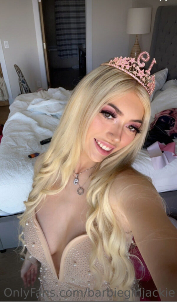 OnlyFans – barbiegirljackie / april hills / aprilxhills / aprilhills / aprilhillsxox – Nude