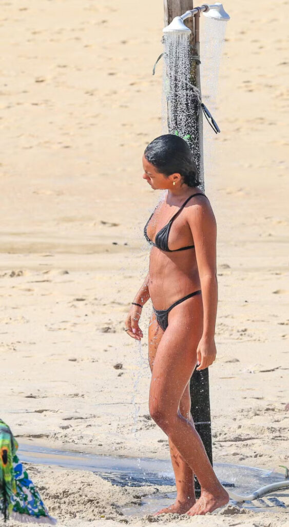 Brazil – Celeb – Bella Campos – Nude Leaks