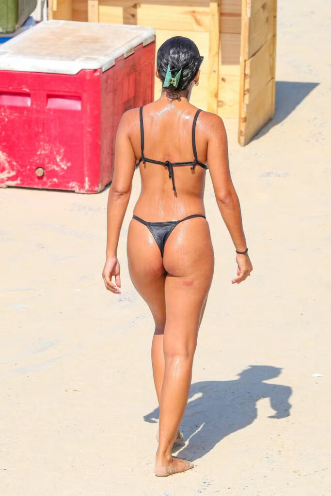 Brazil – Celeb – Bella Campos – Nude Leaks