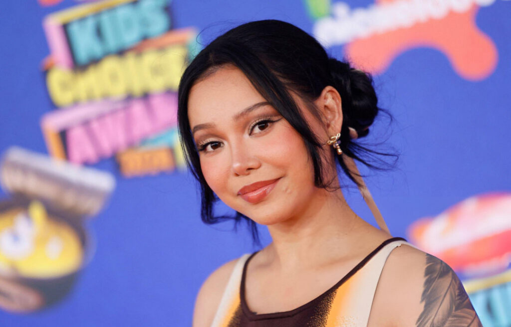 TikTok – Celeb – Bella Poarch – Nude