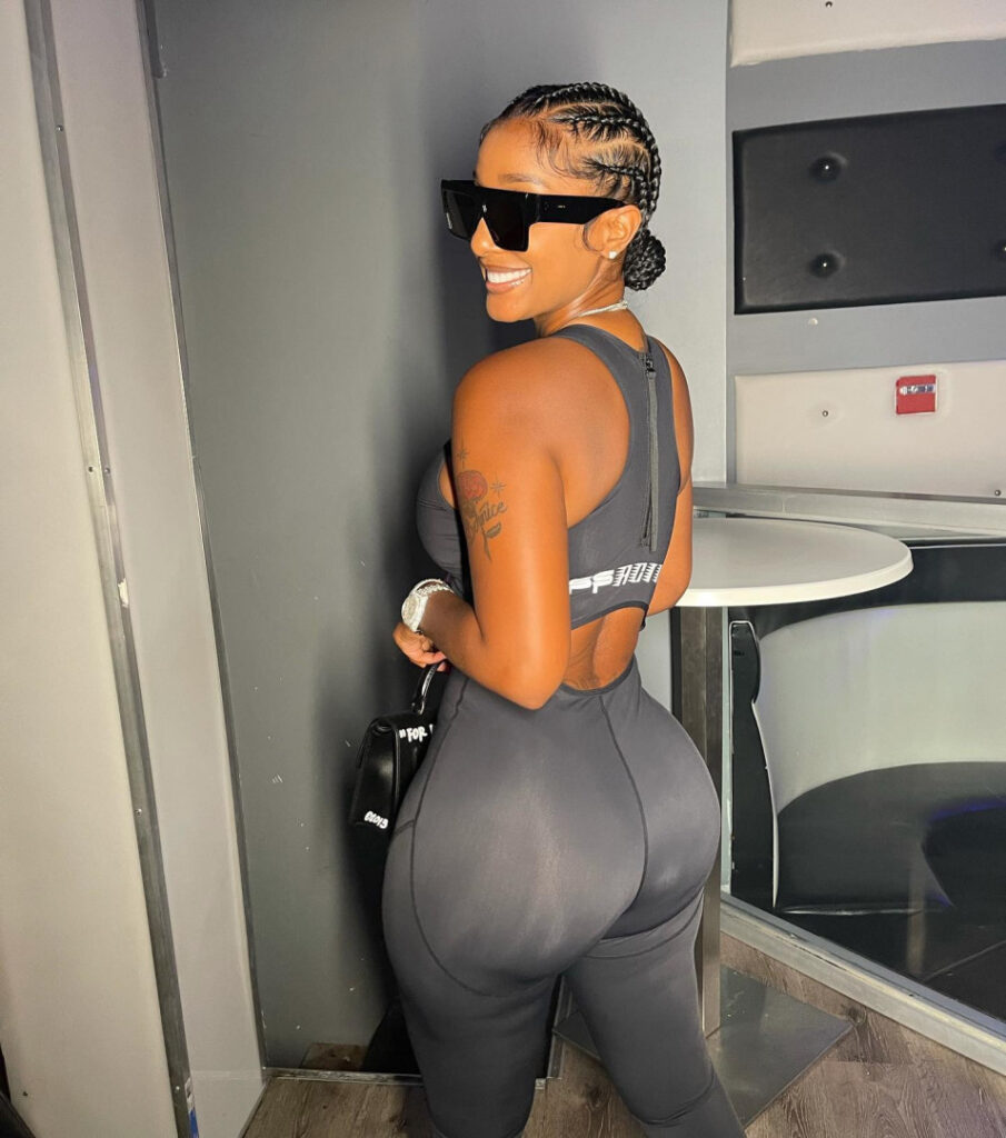 Instagram – MILF – Ebony – Bernice Burgos – Nude