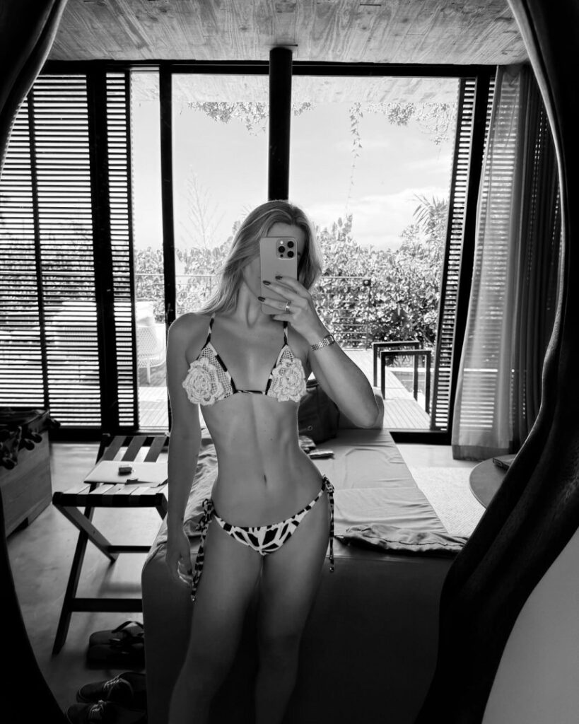 Brazil – Celeb – Bettina Rudolph – Nude Leaks