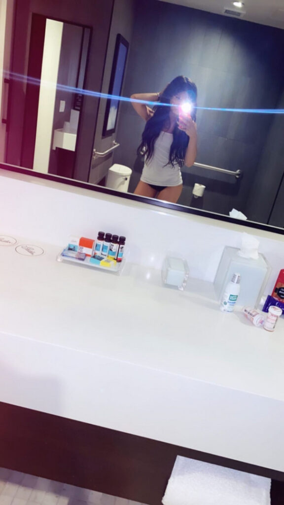 Trans – Instagram – Blaire White – Nude