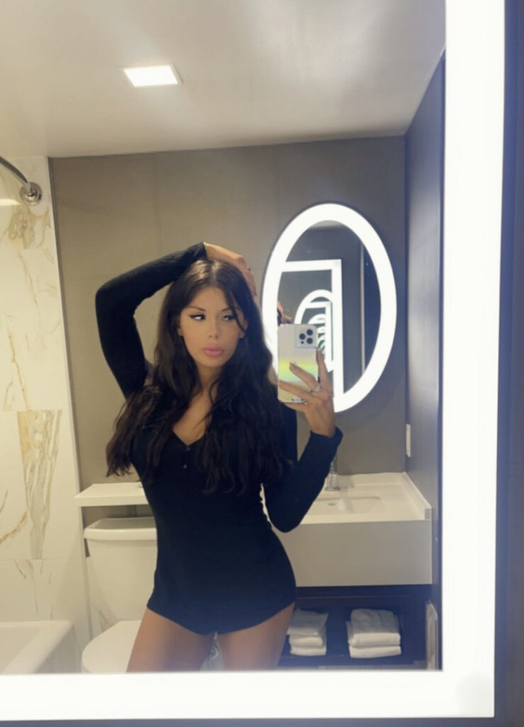 Trans – Instagram – Blaire White – Nude