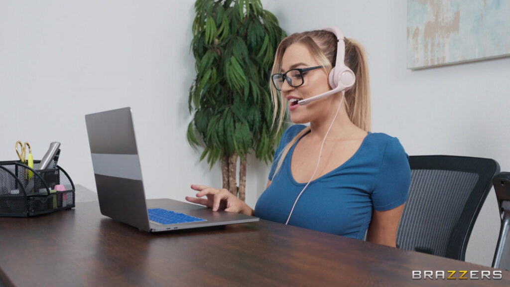 XXX – Blake Blossom – Nude