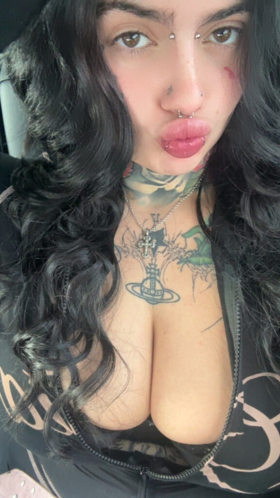 OnlyFans – T H I C C – Latina – Bloodwrist | xgabyv | gaby9sm | u16931110 | xocuban – Nude