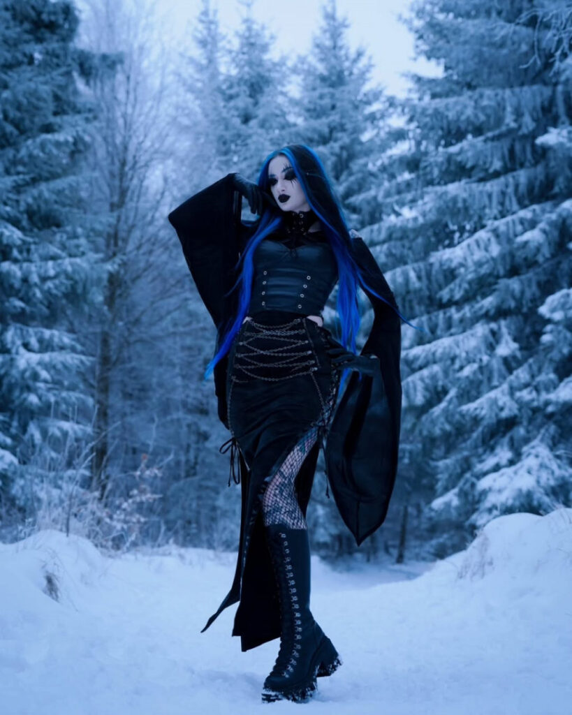 Instagram – BlueAstrid – Nude