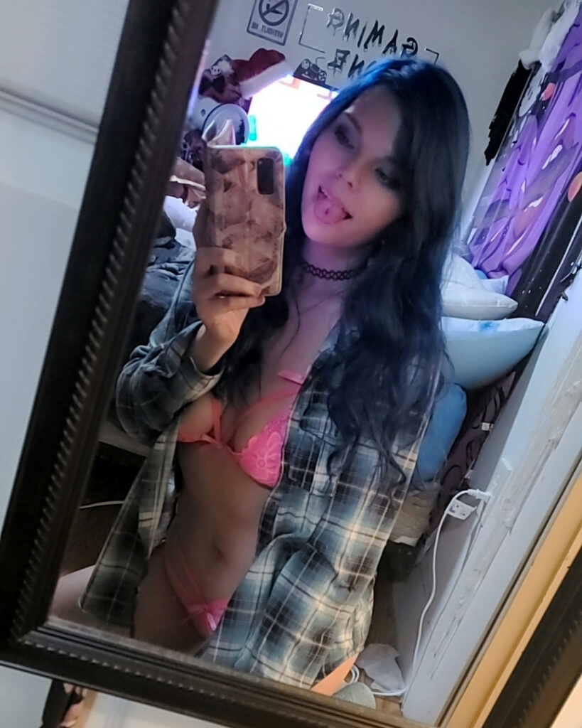 OnlyFans – TikTok – BlueEyedBrat/BlueEyedKitty/BlueEyedGoddess – Nude Leaks