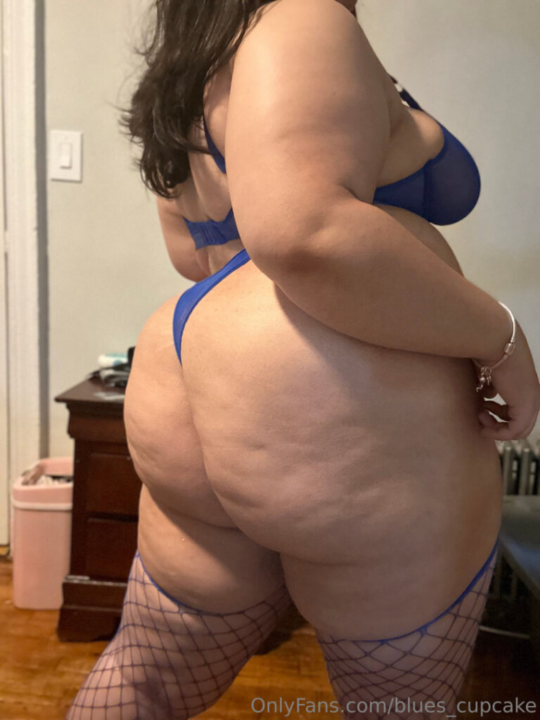 OnlyFans – Blues_cupcake/ Bubblebuttblue/Bluehurricanenyc – Nude