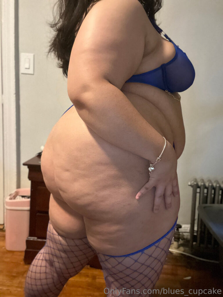OnlyFans – Blues_cupcake/ Bubblebuttblue/Bluehurricanenyc – Nude