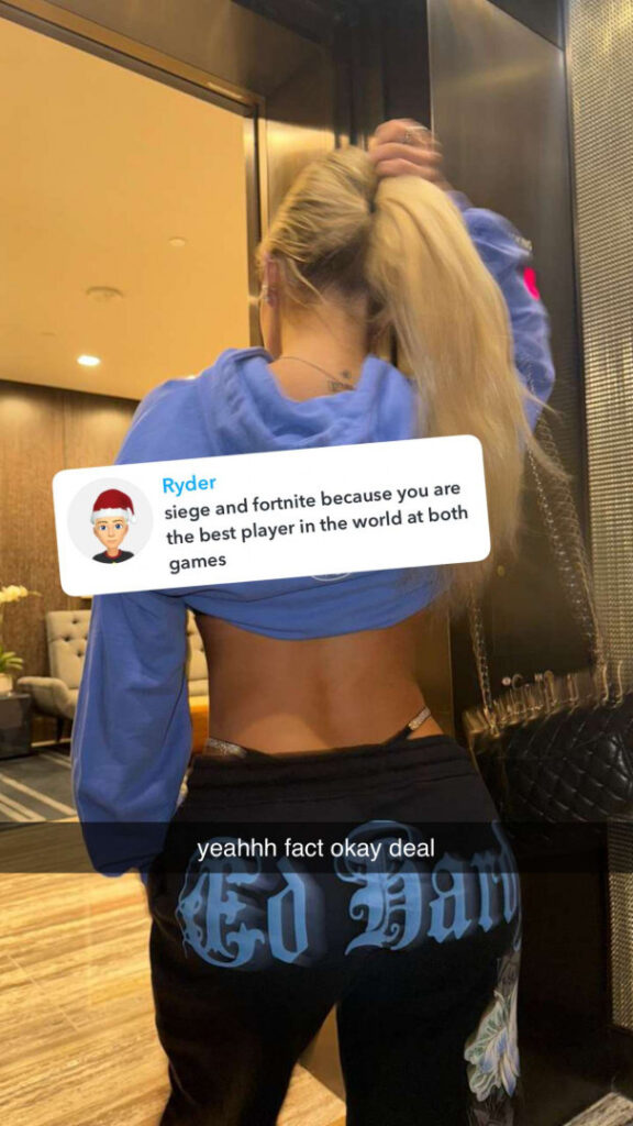 TikTok – Breckie Hill / @breckiehill – Nude