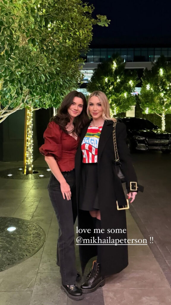 Youtube – Brett Cooper – Nude