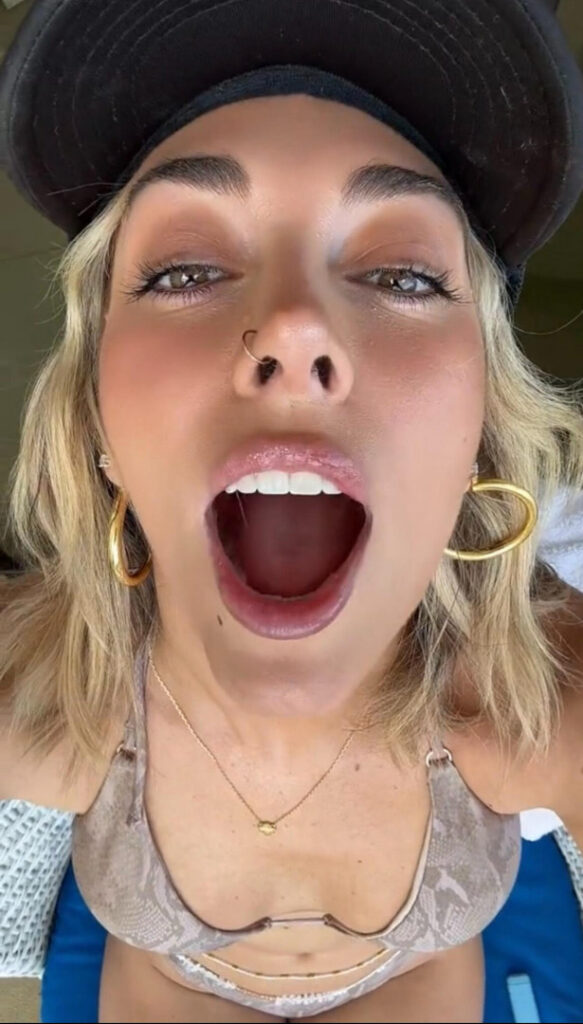 TikTok – Instagram – Briannalapagalia // Briannachickenfry – Nude