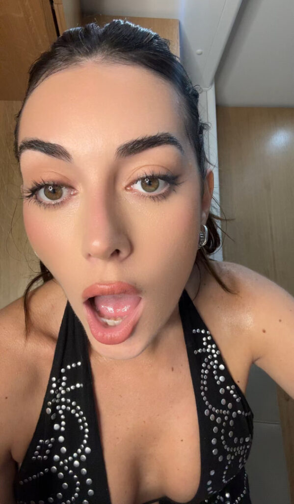 TikTok – Instagram – Briannalapagalia // Briannachickenfry – Nude