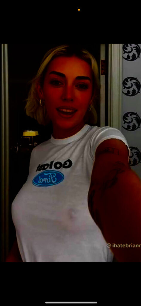 TikTok – Instagram – Briannalapagalia // Briannachickenfry – Nude