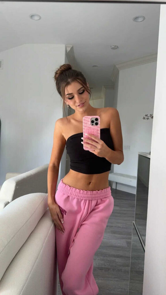 TikTok – Brooke Monk – Nude