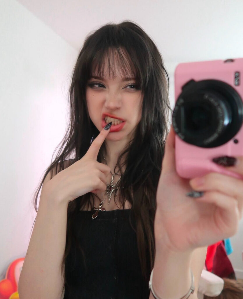 Instagram – Ko-fi – BunnyGirlBree – Nude