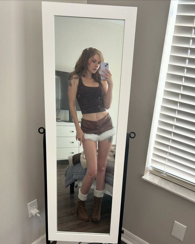 ASMR – Patreon – Cosplay – Busy B ASMR – Nude