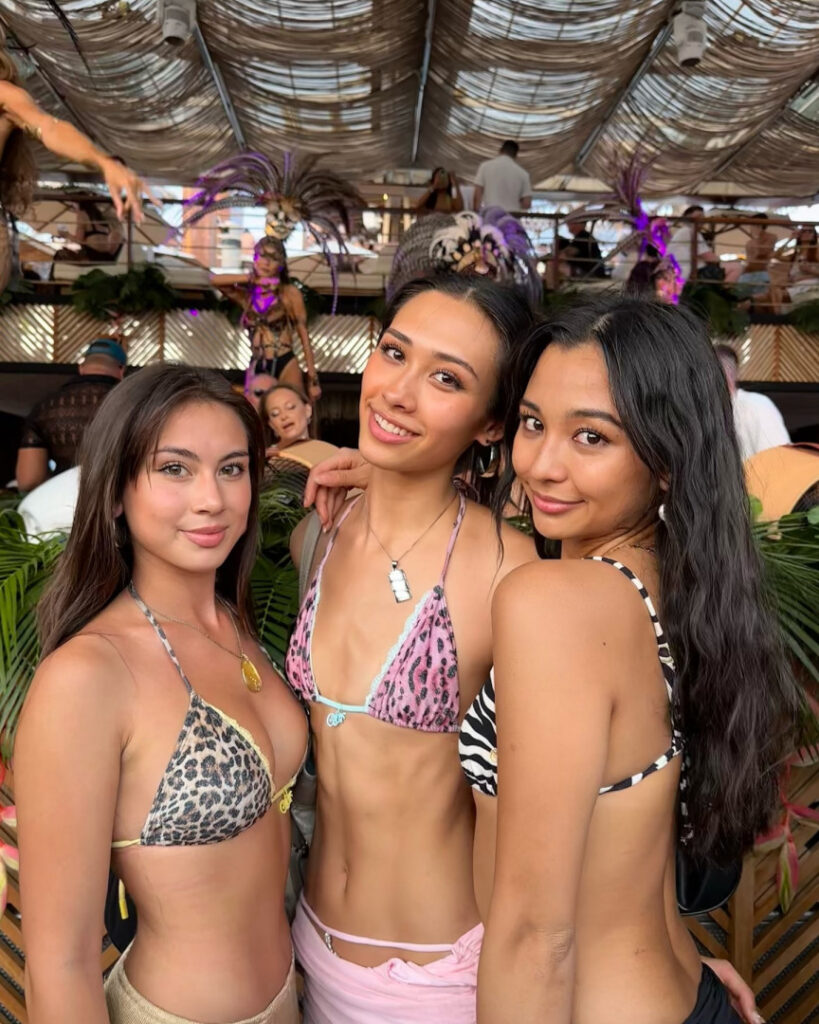 TikTok – Instagram – Cait Knight – Nude