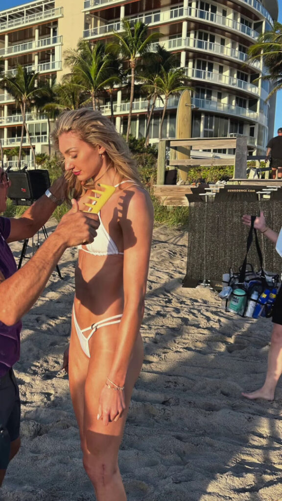 Celeb – Cameron Brink – Nude