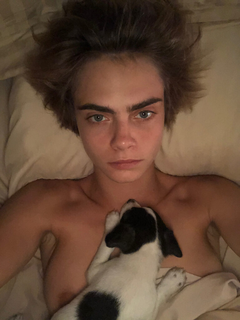 Celeb – Cara Delevingne – Nude