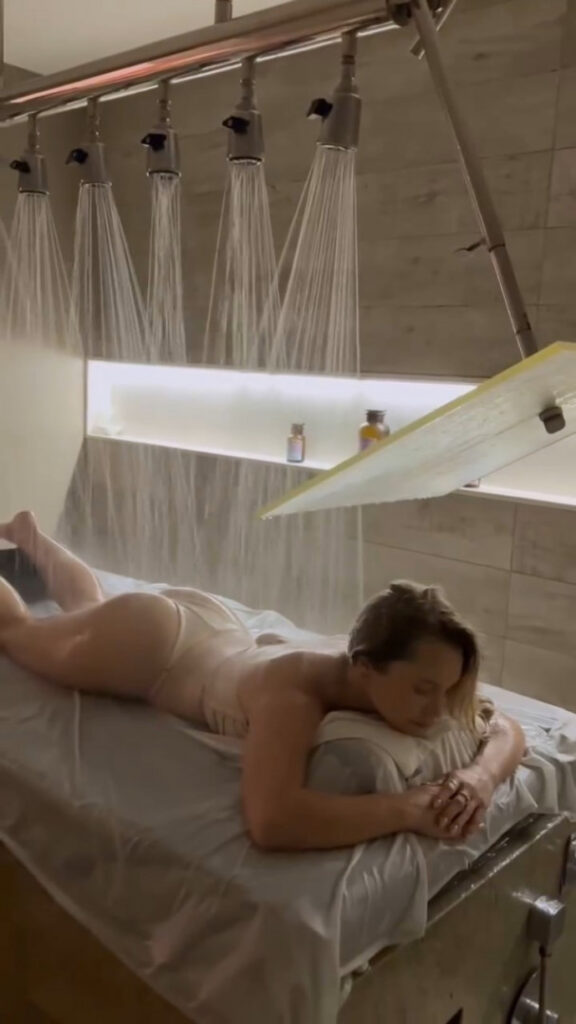 Brazil – Celeb – Carla Diaz – Nude Leaks