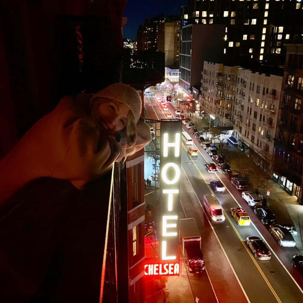 Celeb – Carly Rae Jepsen – Nude