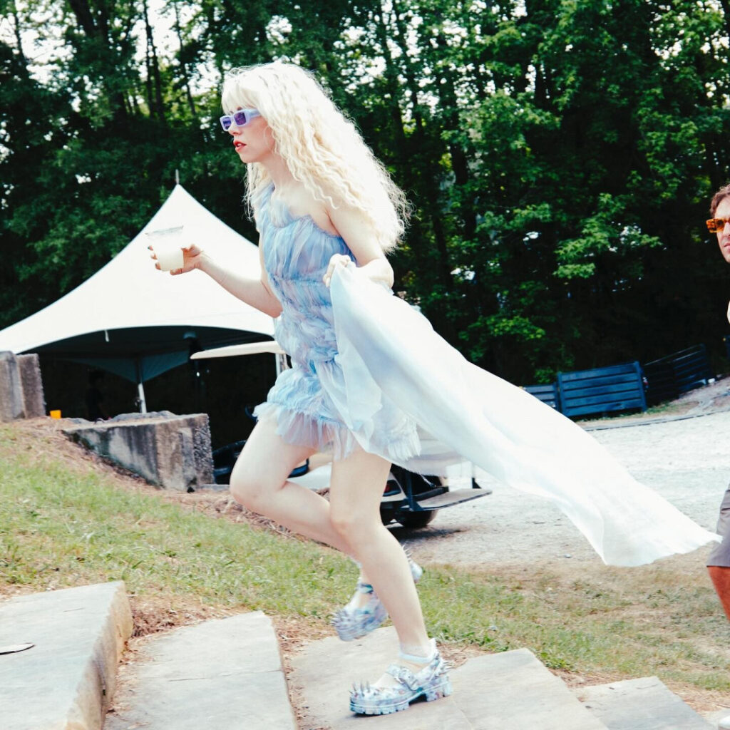 Celeb – Carly Rae Jepsen – Nude