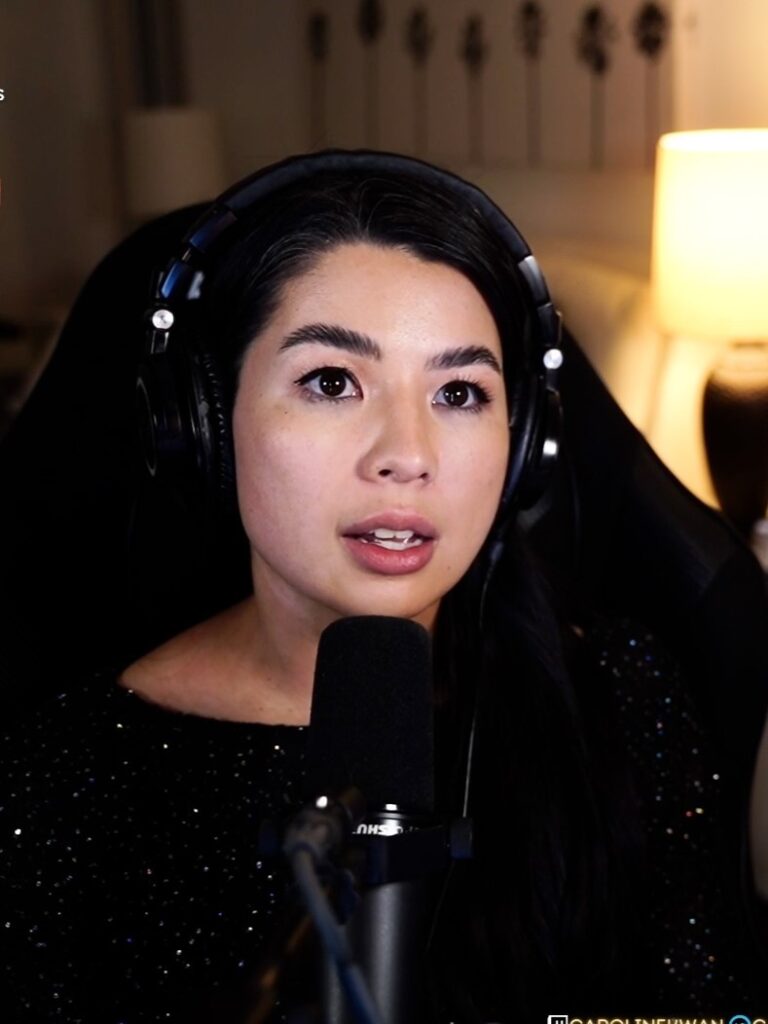 Twitch – Asian – CarolineKwan – Nude