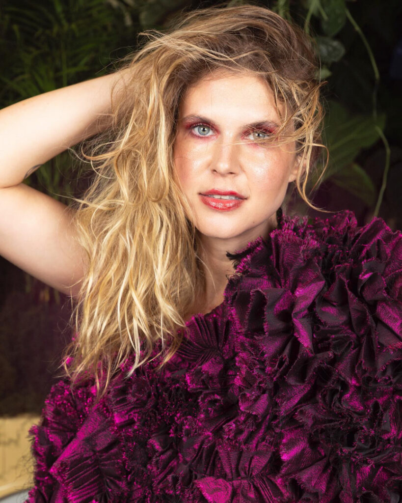 Brazil – Celeb – Carolinie Figueiredo – Nude Leaks