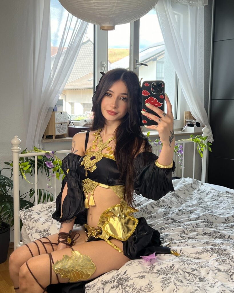 OnlyFans – Instagram – Cosplay – Cata Leyah / cata.leyah / cataleyah_ / leyahcata – Nude Leaks