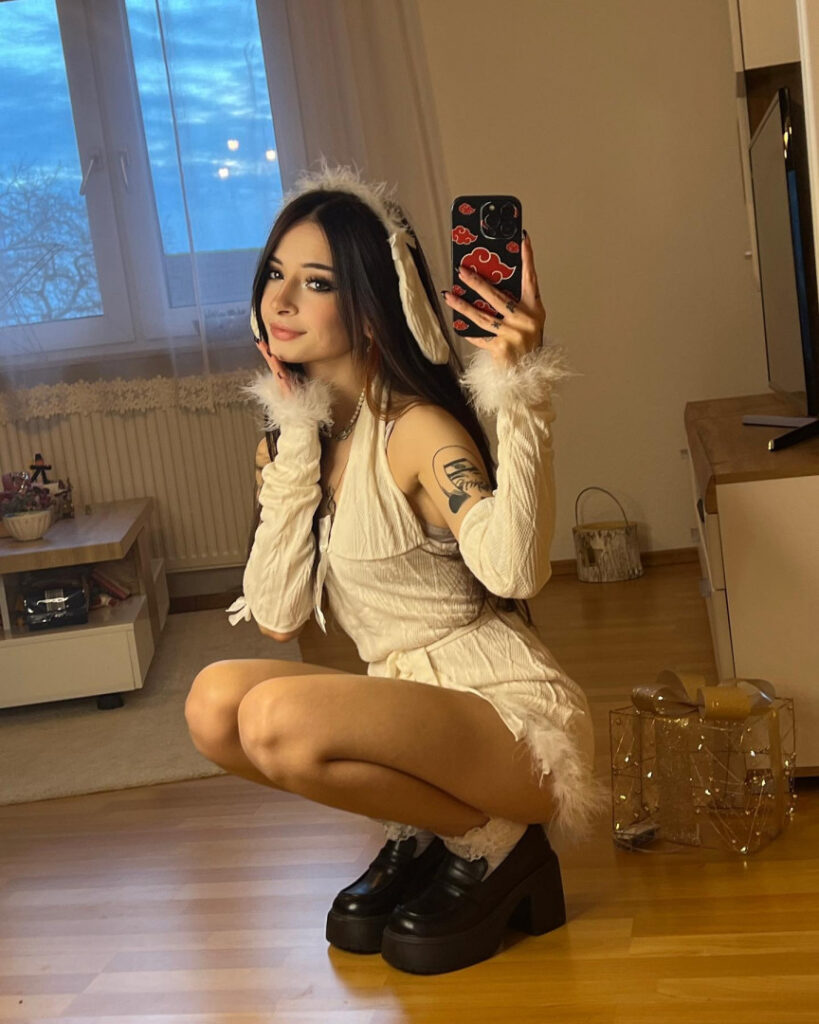 OnlyFans – Instagram – Cosplay – Cata Leyah / cata.leyah / cataleyah_ / leyahcata – Nude Leaks