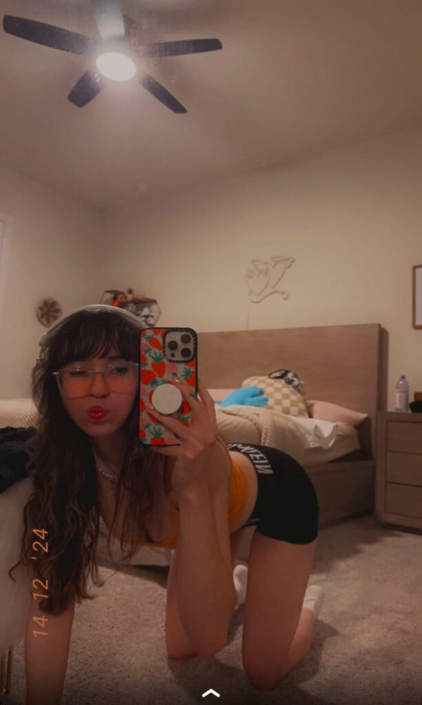 Twitch – Catlyn Crespo – Nude