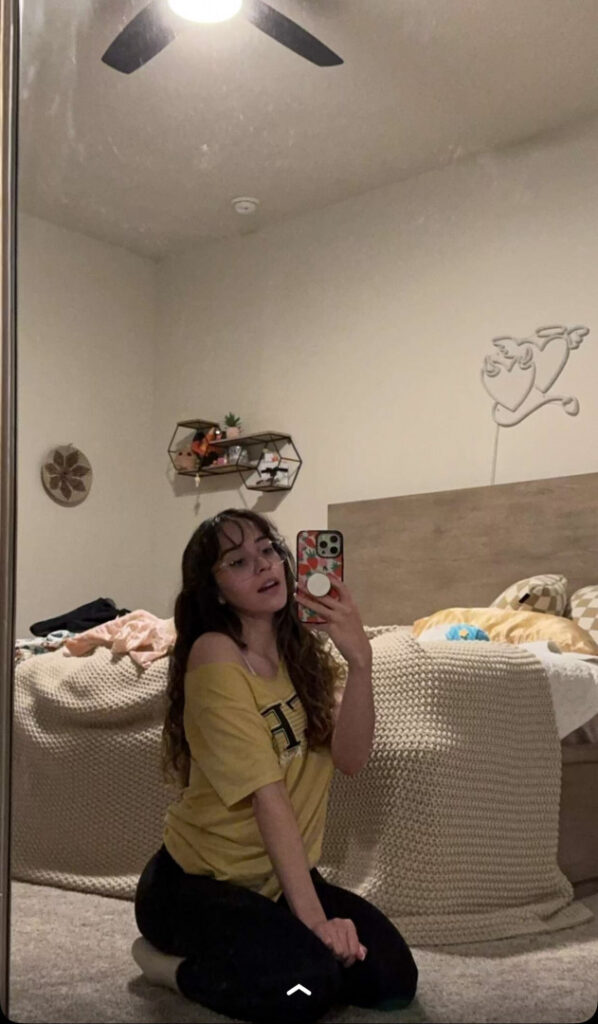 Twitch – Catlyn Crespo – Nude