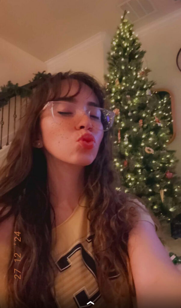 Twitch – Catlyn Crespo – Nude