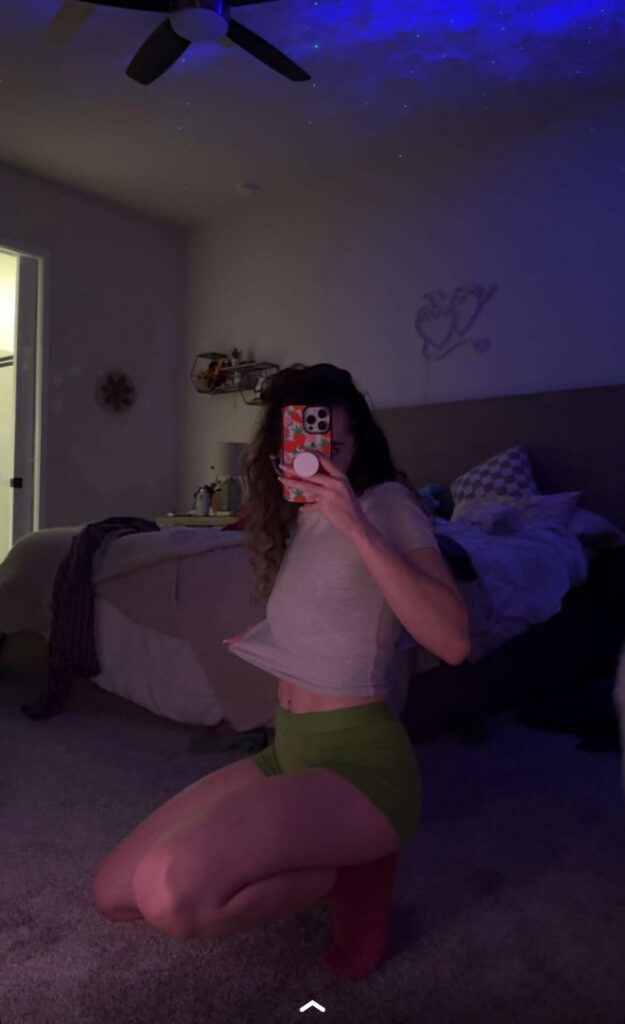 Twitch – Catlyn Crespo – Nude