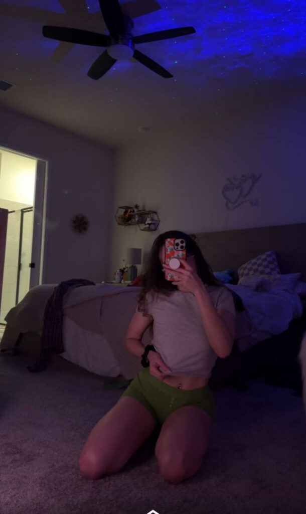 Twitch – Catlyn Crespo – Nude