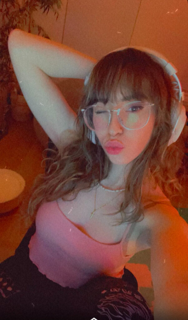 Twitch – Catlyn Crespo – Nude