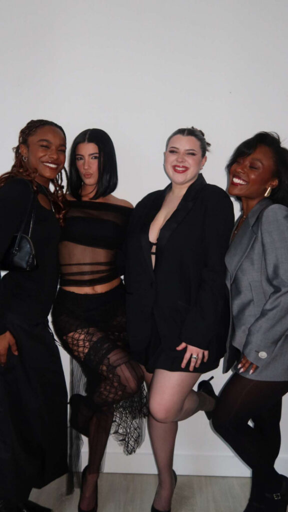 TikTok – Charli D’Amelio / Charli Damelio – Nude