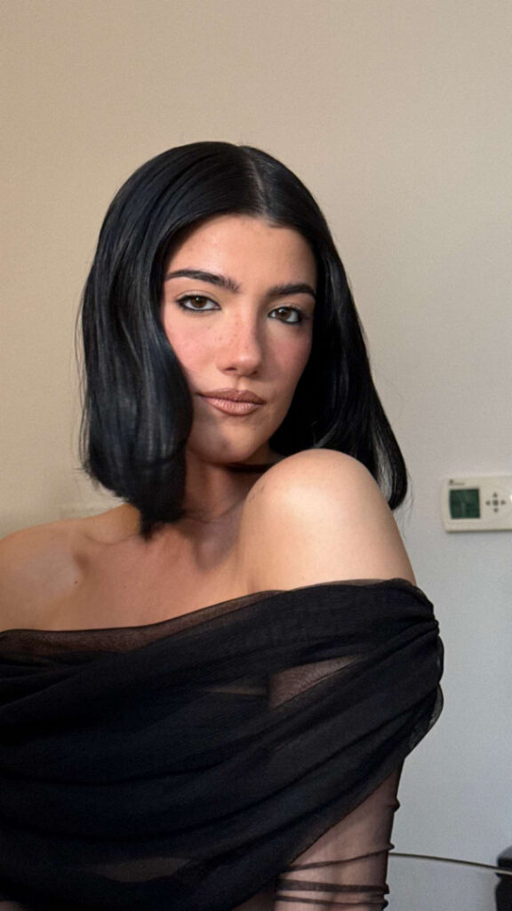 TikTok – Charli D’Amelio / Charli Damelio – Nude