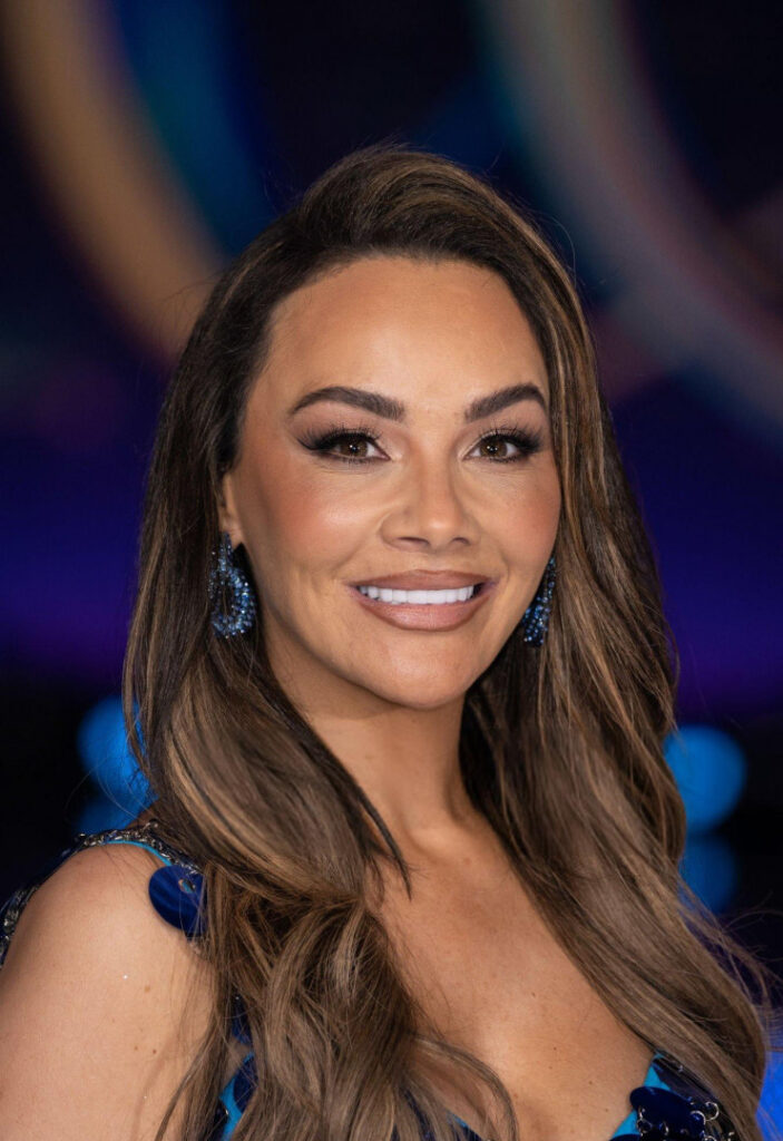 Celeb – Chelsea Healey – Nude