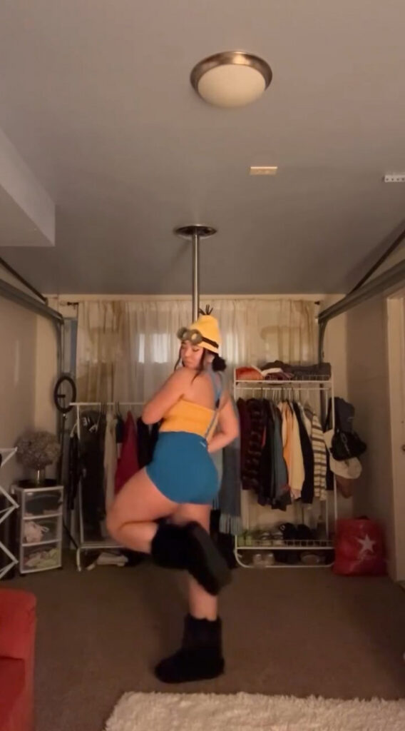 Youtube – TikTok – Instagram – Chloroblasts – Nude Leaks